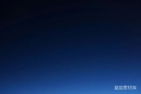 高清摄影 日落与新月的宁静天空