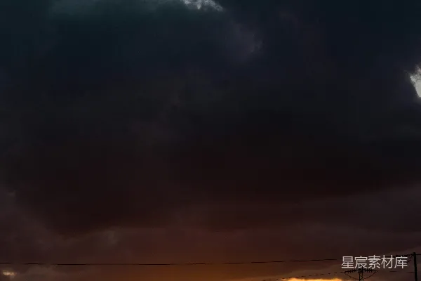 高清摄影 夕阳下的云彩