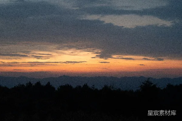 高清摄影 黄昏的山景