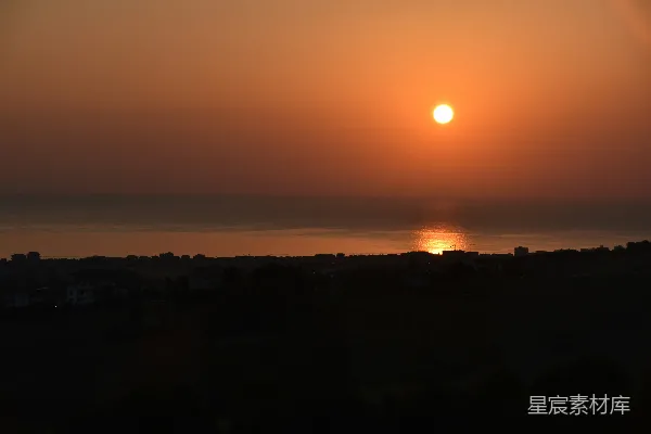 高清摄影 夕阳下的宁静小镇
