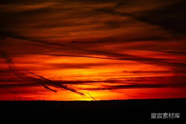 高清摄影 夕阳下的风车