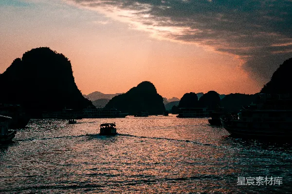 高清摄影 夕阳下的海上仙境