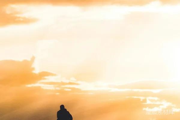 高清摄影 夕阳下的孤独身影