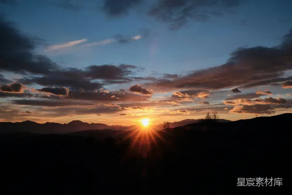 高清摄影 日落时分的宁静山景