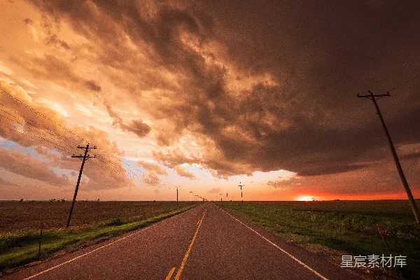 高清摄影 夕阳下的公路
