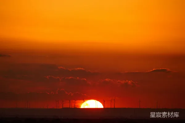 高清摄影 夕阳下的风车群