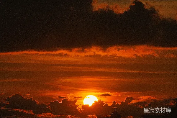 高清摄影 夕阳下的宁静海港