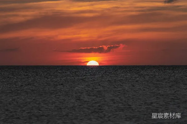 高清摄影 夕阳下的海景