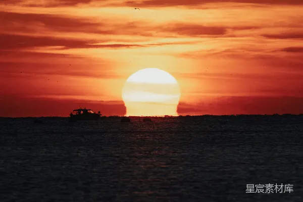 高清摄影 夕阳下的海景