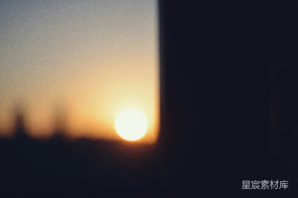 高清摄影 夕阳透过窗棂
