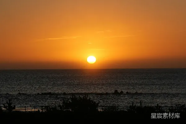 高清摄影 海天一色的夕阳