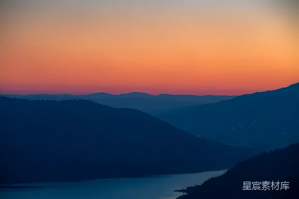 高清摄影 夕阳下的宁静山谷