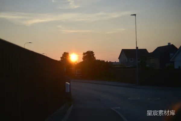 高清摄影 夕阳下的宁静小巷