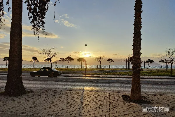 高清摄影 夕阳下的海滨公路