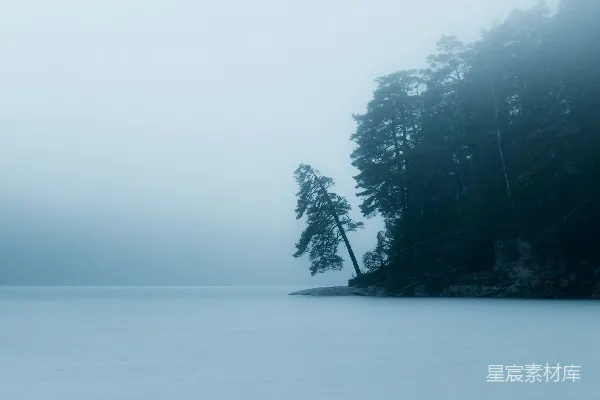 高清摄影 雾中孤岛