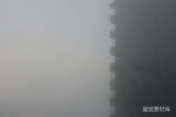 高清摄影 雾中建筑剪影