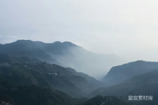 高清摄影 雾中青山