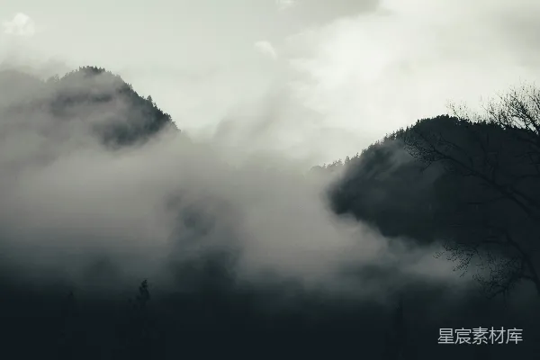 高清摄影 山间薄雾
