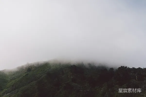 高清摄影 山间雾气