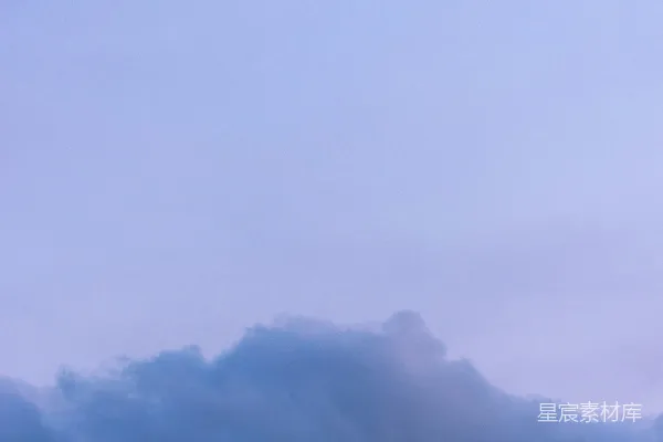 高清摄影 云雾缭绕的山峰