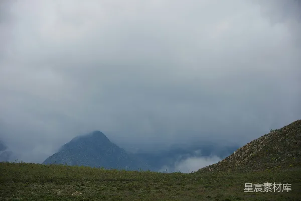 高清摄影 雾中青山