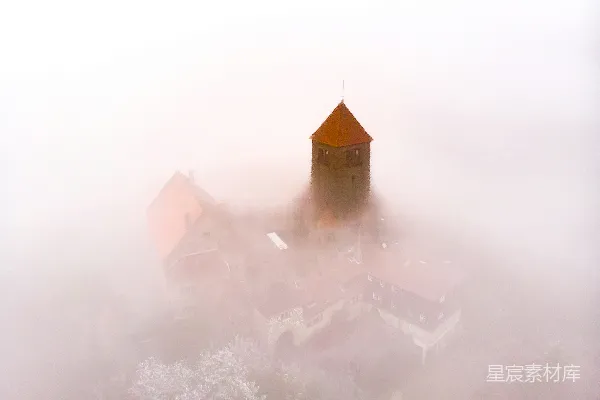 高清摄影 雾中古堡