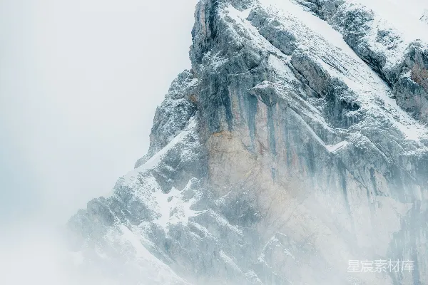 高清摄影 雾中雪山