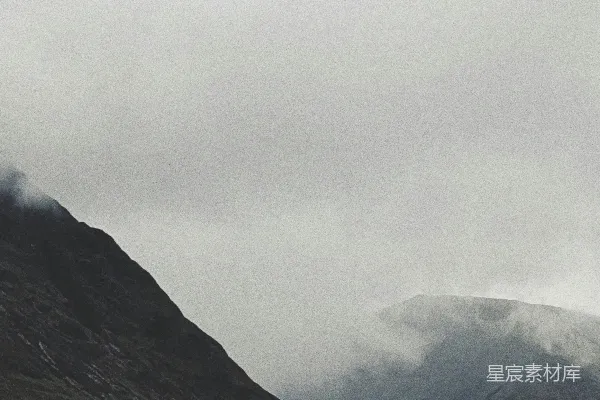 高清摄影 雾中山峦
