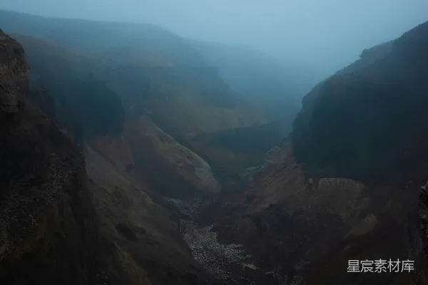高清摄影 火山口的宁静与神秘