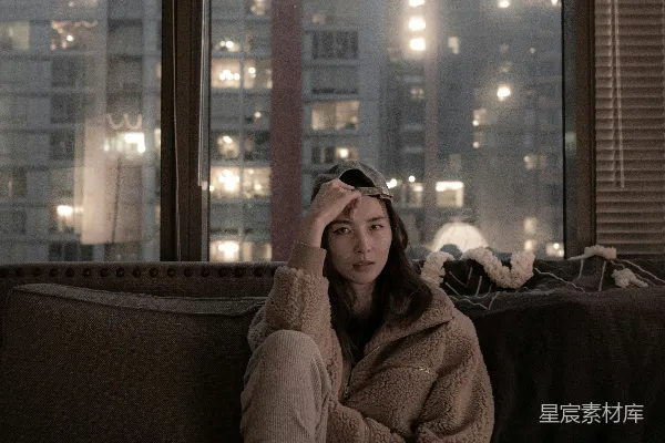 高清摄影 城市夜景中的独处时光