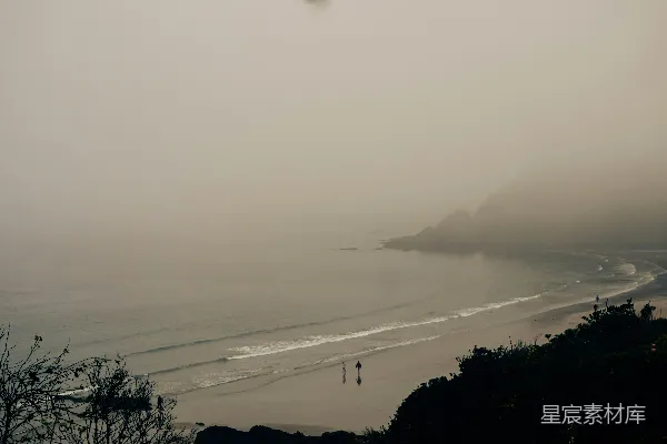 高清摄影 雾蒙蒙的海滩