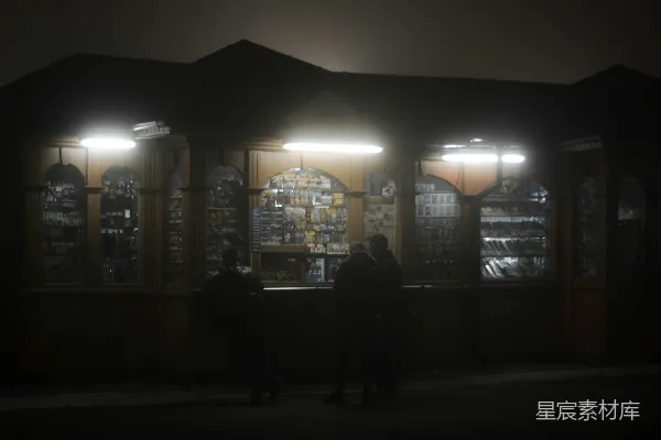 高清摄影 夜幕下的小卖部