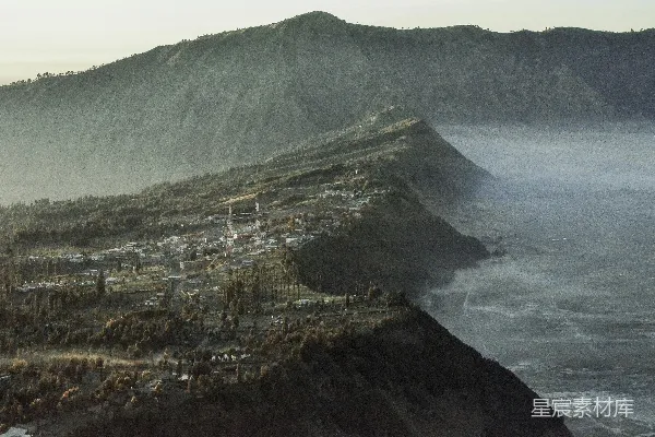 高清摄影 火山脚下的小镇
