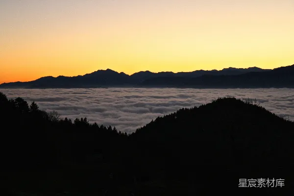高清摄影 日出山海，云海缭绕