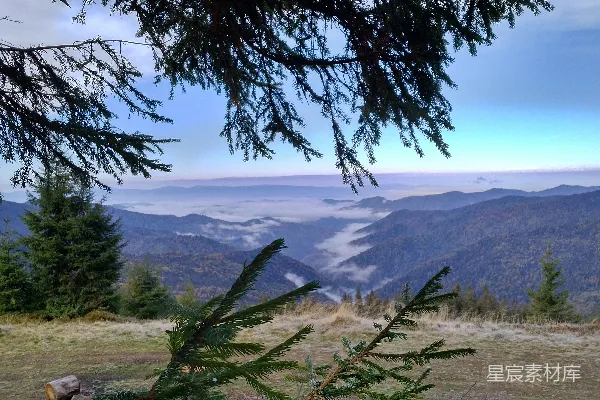 高清摄影 清晨雾海中的山景
