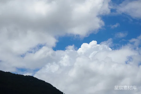 高清摄影 蓝天白云下的山景