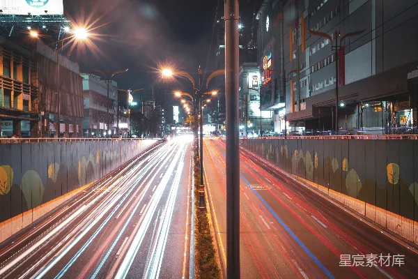 高清摄影 夜晚一条满是车辆的街道