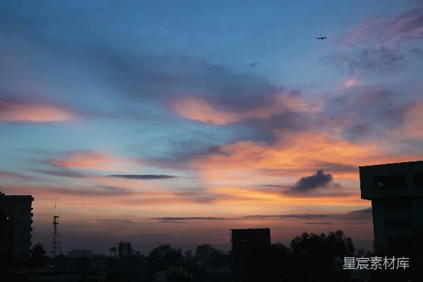 高清摄影 夕阳下的城市剪影