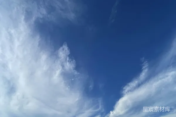 高清摄影 蓝天白云下的宁静