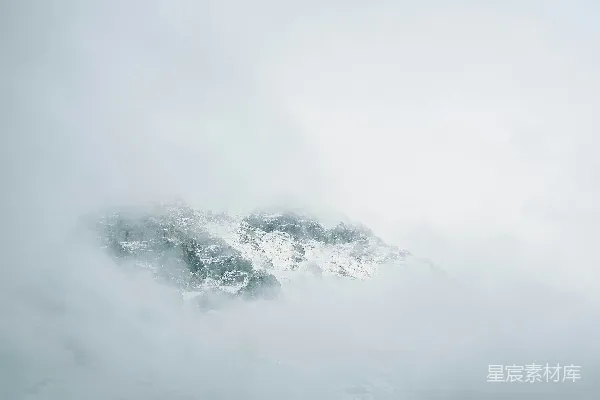 高清摄影 雾中峰峦