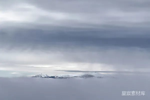 高清摄影 云海之上的山峰