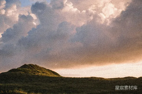 高清摄影 夕阳下的山丘