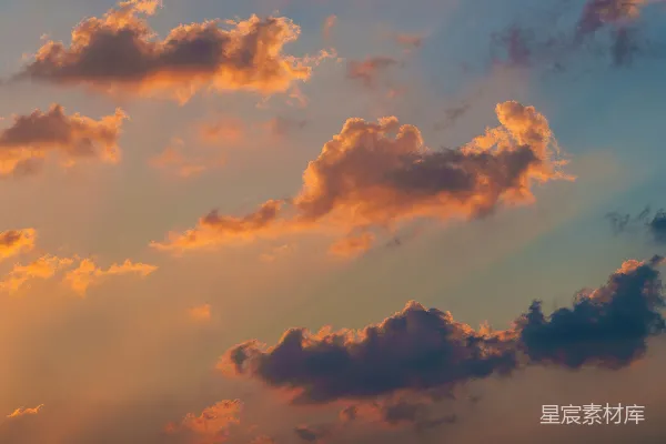 高清摄影 夕阳下的云彩
