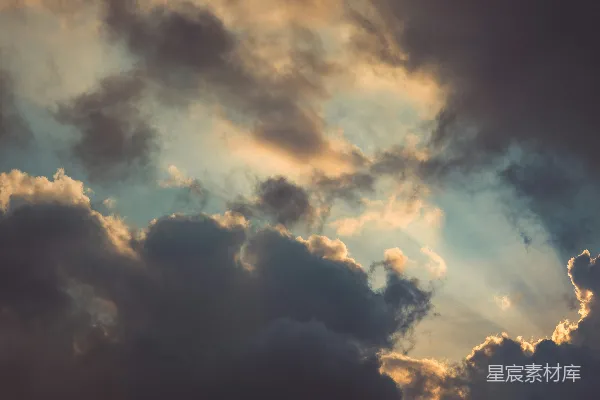高清摄影 夕阳下的云彩