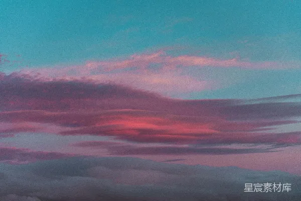 高清摄影 夕阳下的云彩