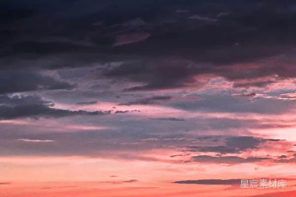 高清摄影 夕阳下的云彩
