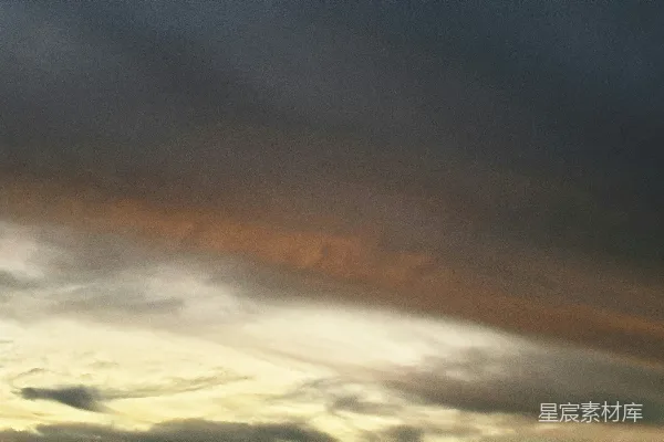 高清摄影 云层与夕阳的交响
