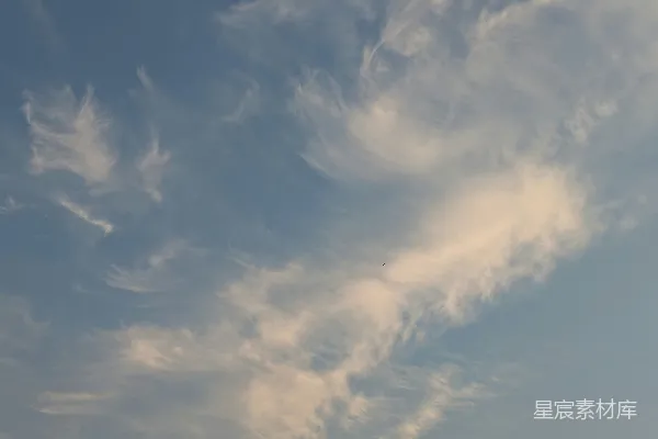 高清摄影 蓝天白云下的宁静