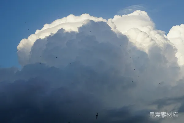 高清摄影 天空中的巨大云团