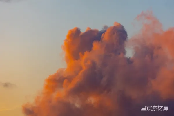 高清摄影 晚霞映照的云层